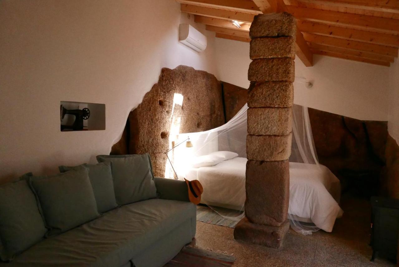 Casa Do Meio Em Quinta De Sao Pedro De Vir-A-Corca Монсанту Экстерьер фото